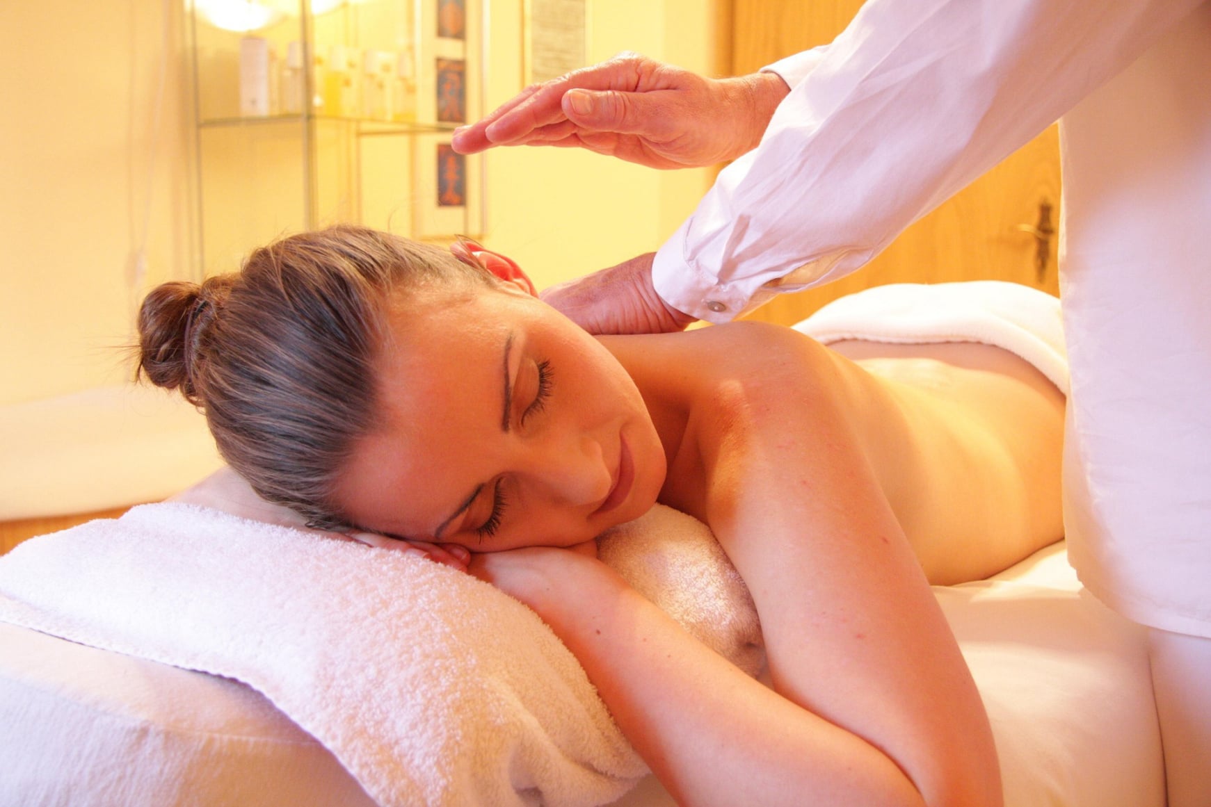 Russian Spa Massage in five-star Hotel Nehru Place